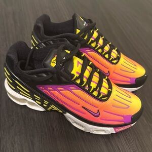 Nike AirMax Plus 3 Hyper Violet